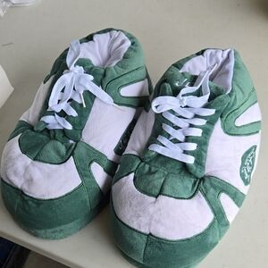 New York Jets Green and White Puffy Casual Slippers with Retro Design